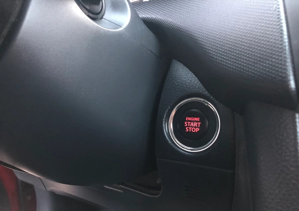 Suzuki Swift cena 23499 przebieg: 143979, rok produkcji 2012 z Czersk małe 631